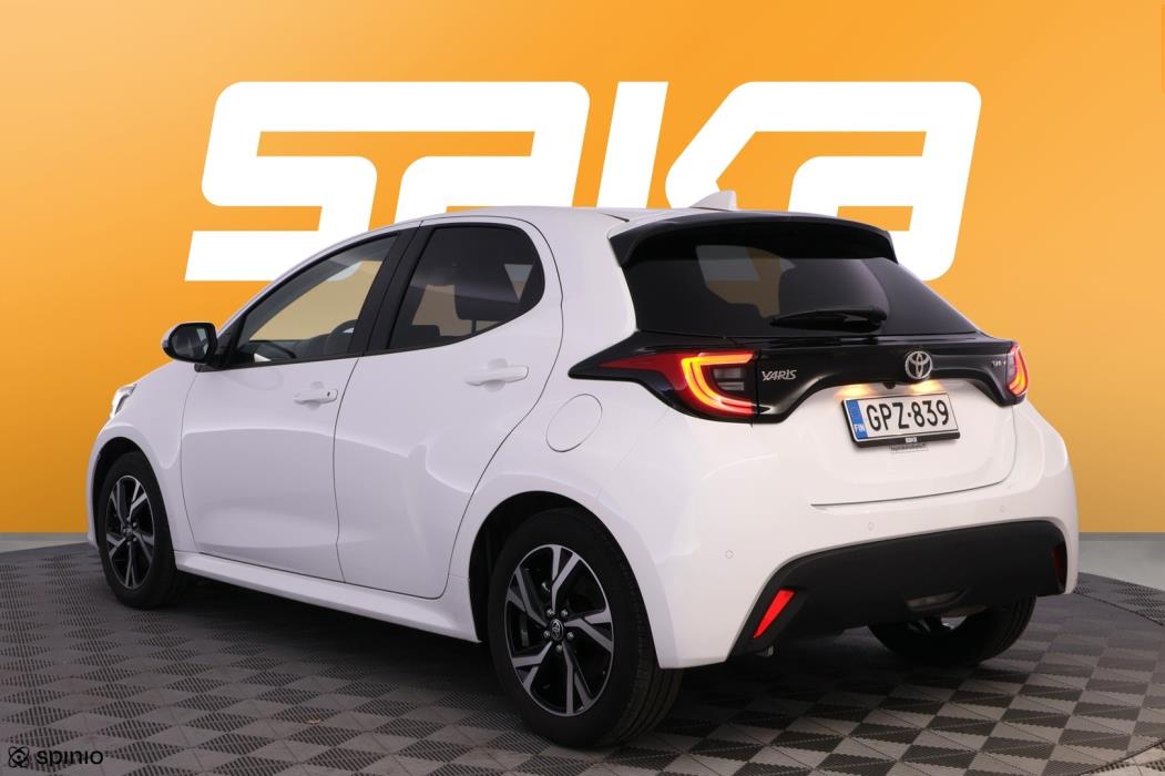 TOYOTA Yaris 2024