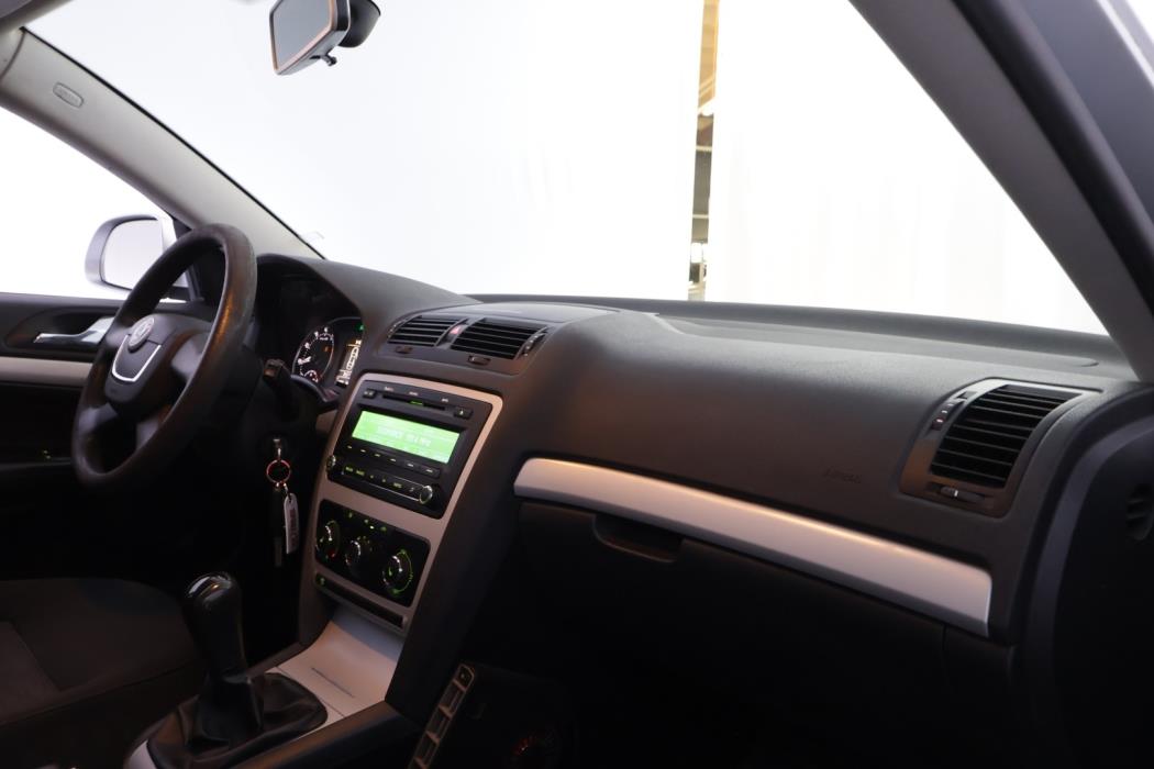 SKODA Octavia 2009