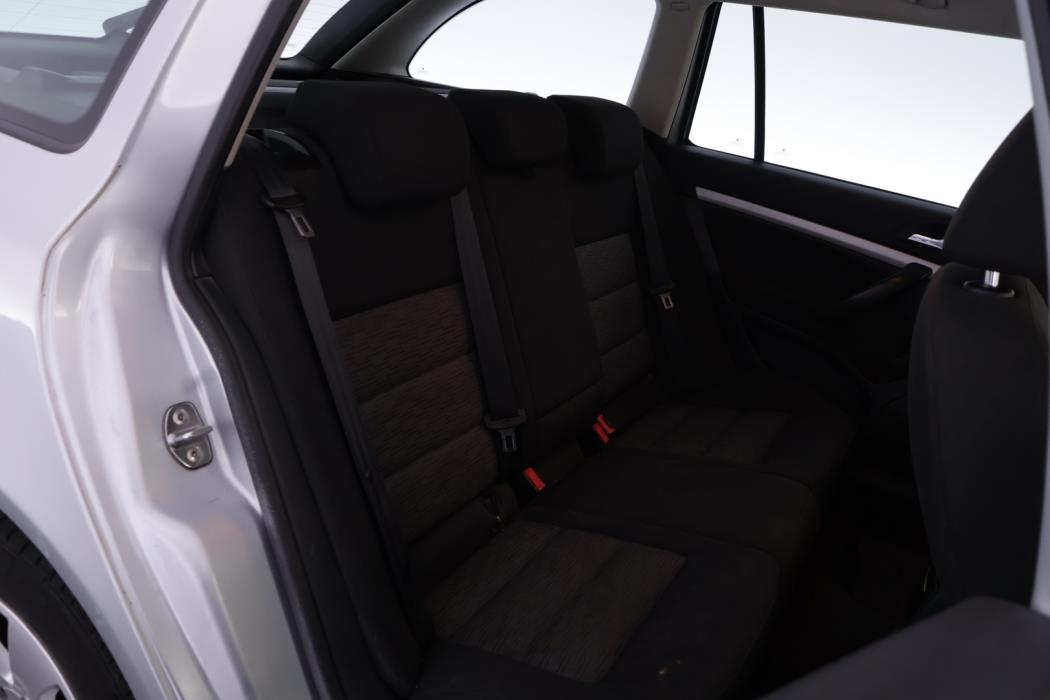 SKODA Octavia 2009