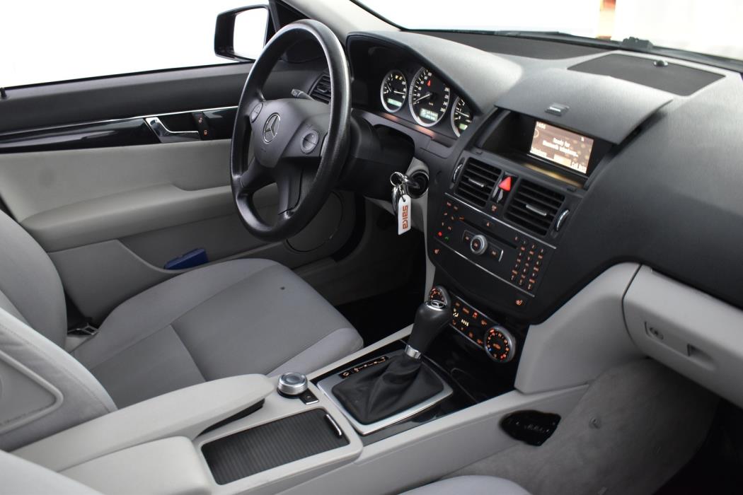 MERCEDES-BENZ C 2009