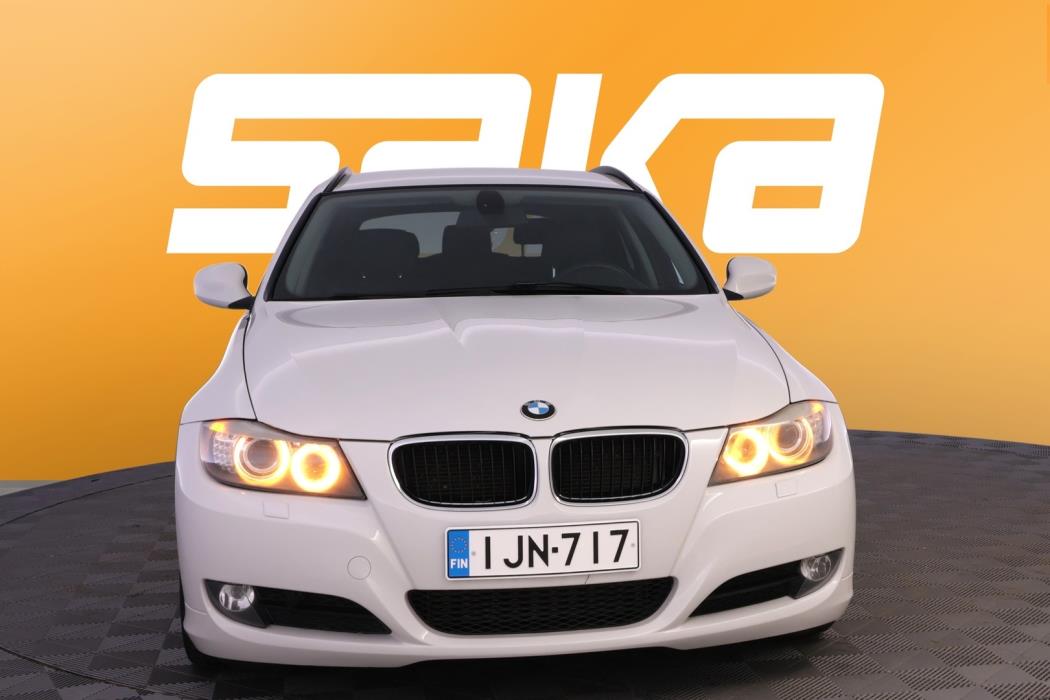 BMW 318 2010