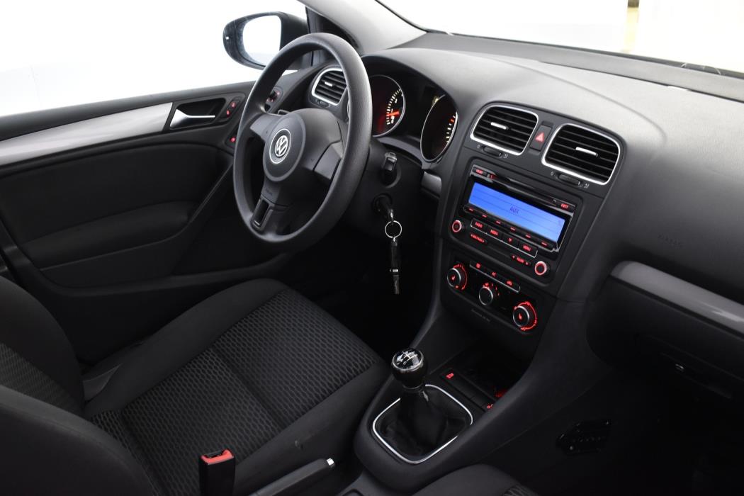 VOLKSWAGEN Golf 2011