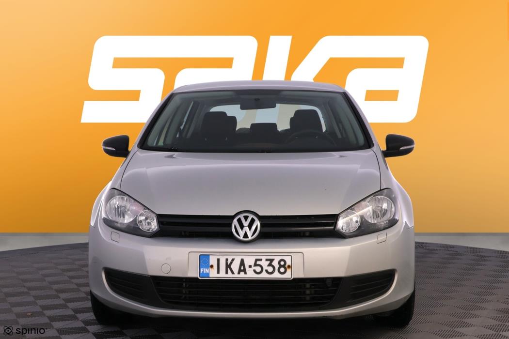 VOLKSWAGEN Golf 2011