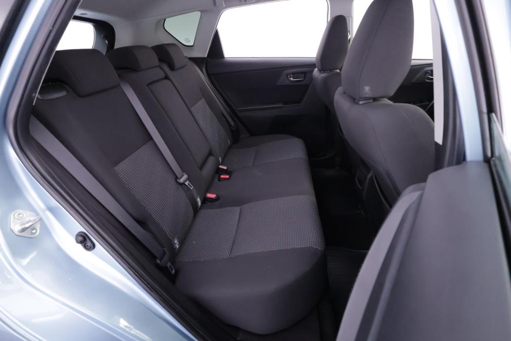 TOYOTA Auris 2013