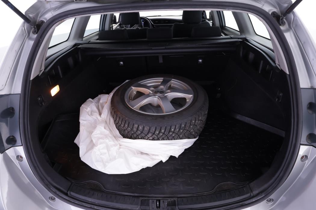 TOYOTA Auris 2016