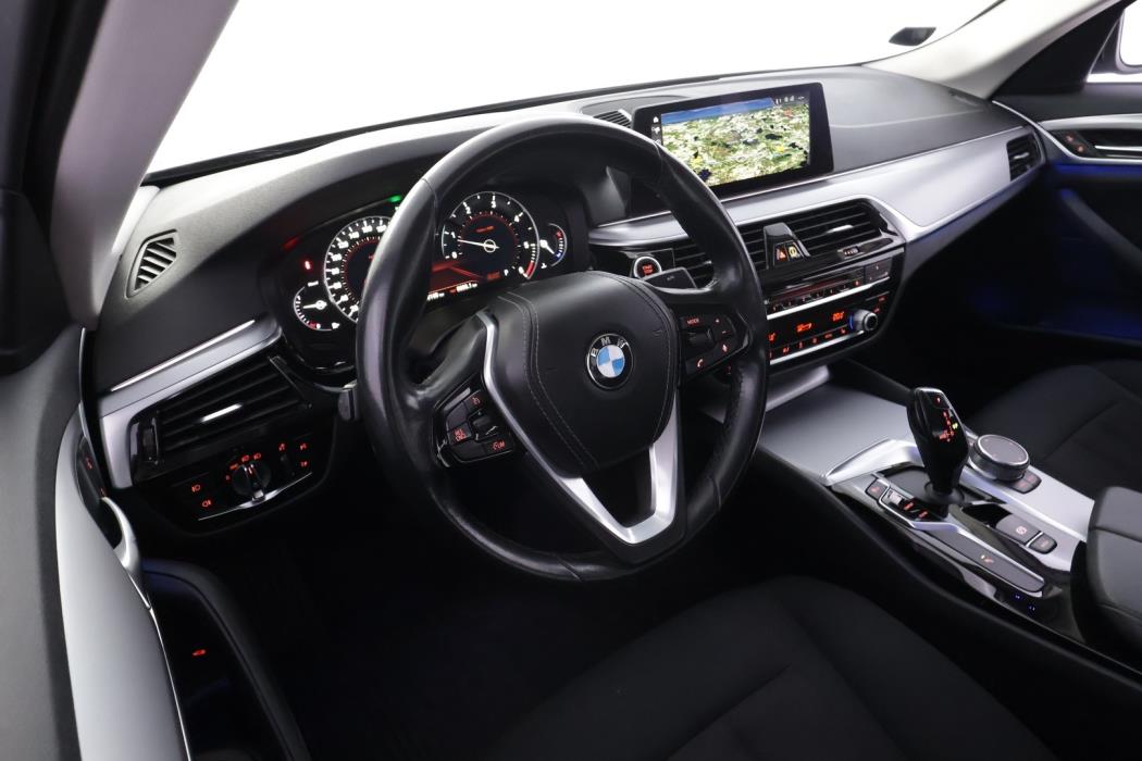 BMW 520 2019