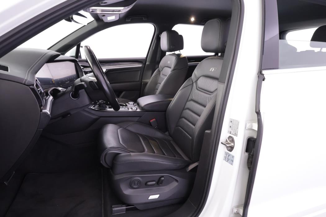 VOLKSWAGEN Touareg 2019