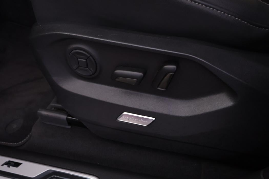 VOLKSWAGEN Touareg 2019