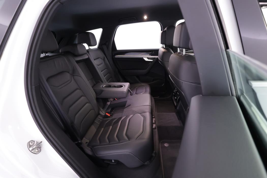 VOLKSWAGEN Touareg 2019