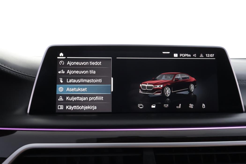 BMW 745 2020