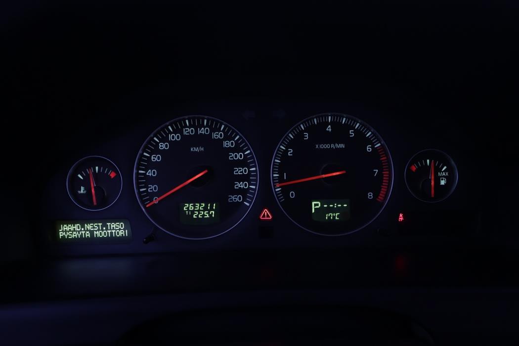 VOLVO XC70 2006