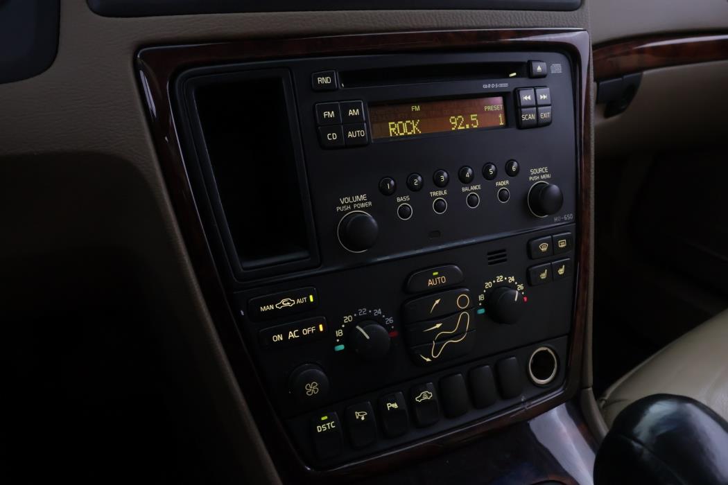 VOLVO XC70 2006