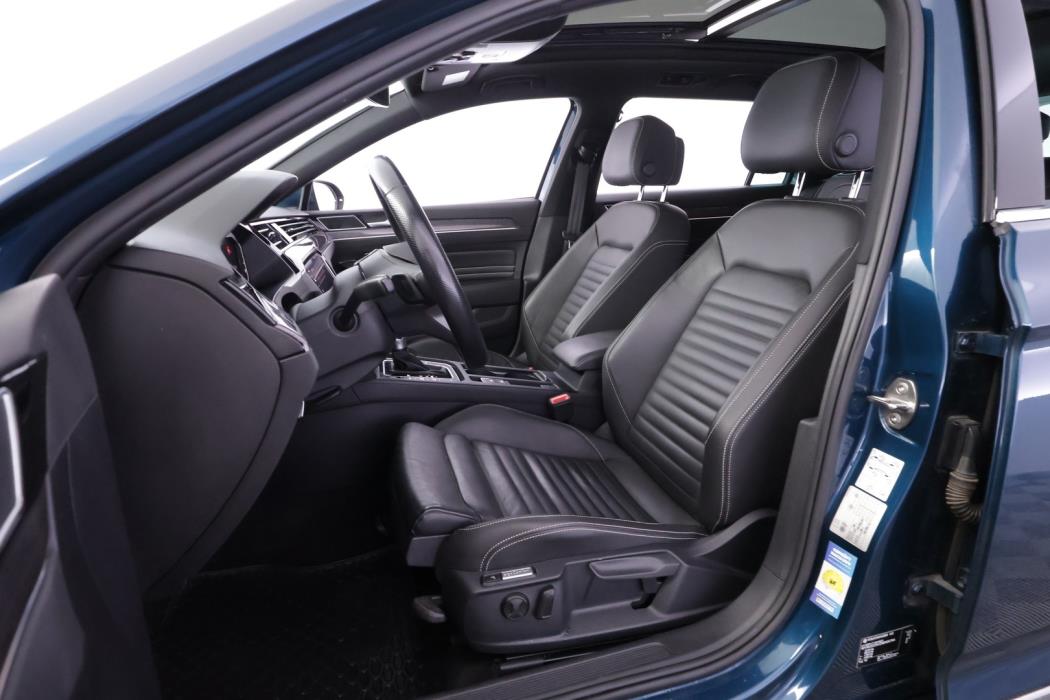 VOLKSWAGEN Passat 2022