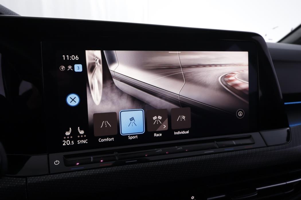 VOLKSWAGEN Golf 2021
