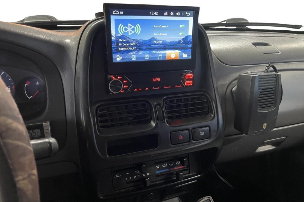 NISSAN KING CAB 2003