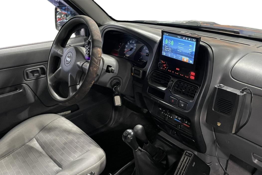 NISSAN KING CAB 2003