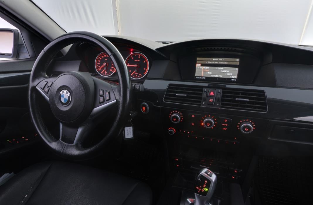 BMW 520 2008