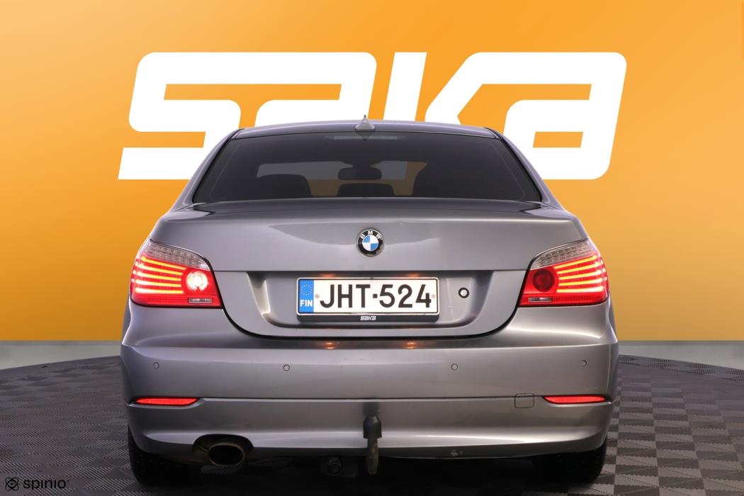 BMW 520 2008