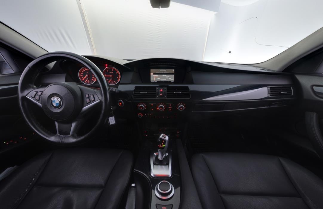 BMW 520 2008