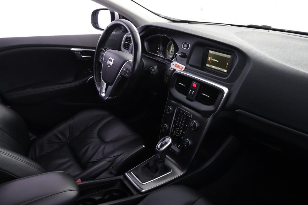 VOLVO V40 2013