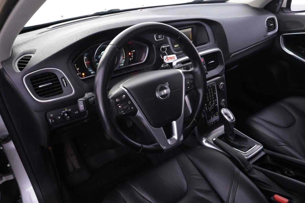 VOLVO V40 2013