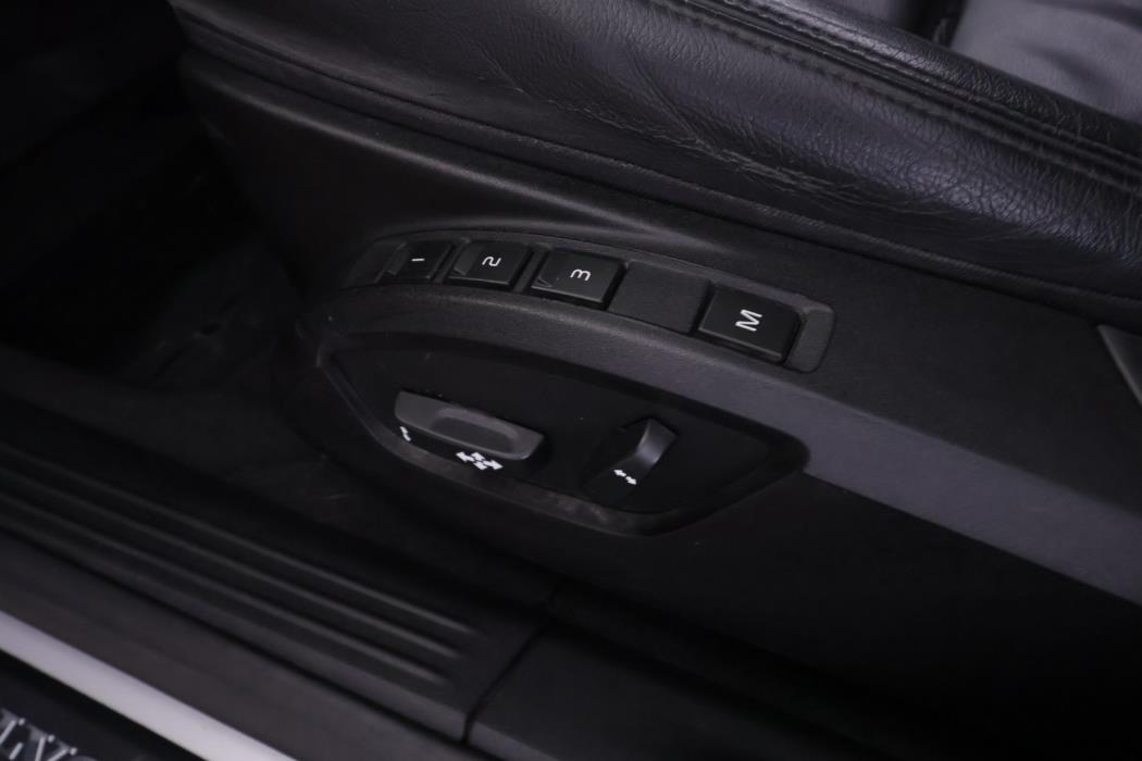 VOLVO V40 2013