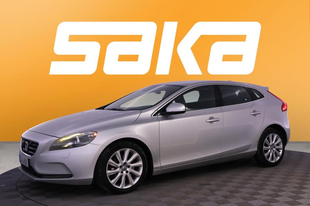 VOLVO V40 2013