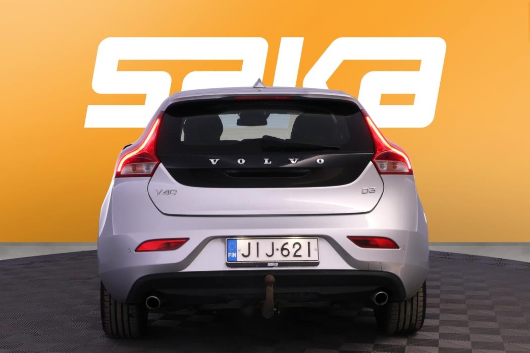 VOLVO V40 2013