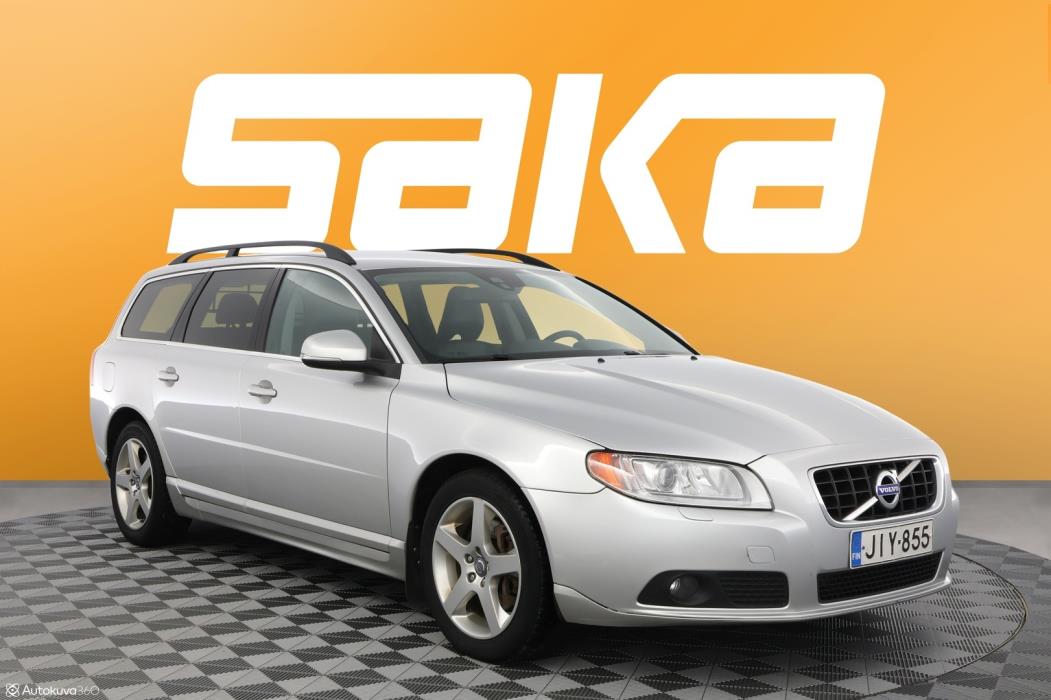 VOLVO V70 2013