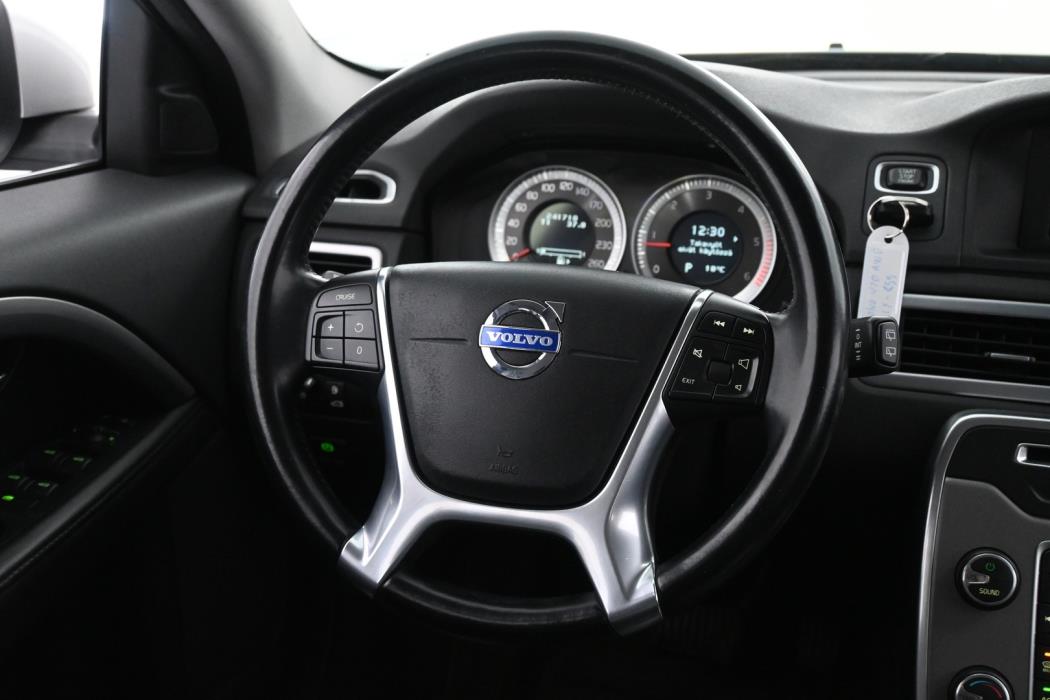VOLVO V70 2013