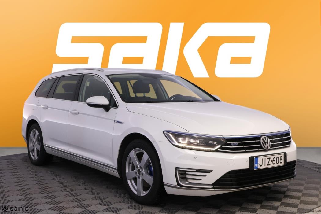 VOLKSWAGEN Passat 2019