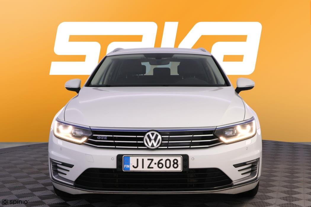 VOLKSWAGEN Passat 2019