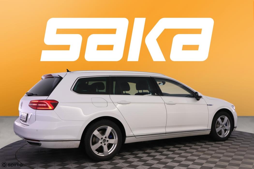 VOLKSWAGEN Passat 2019