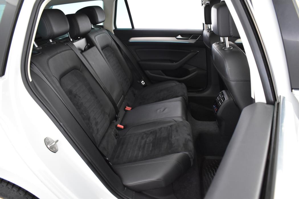 VOLKSWAGEN Passat 2019