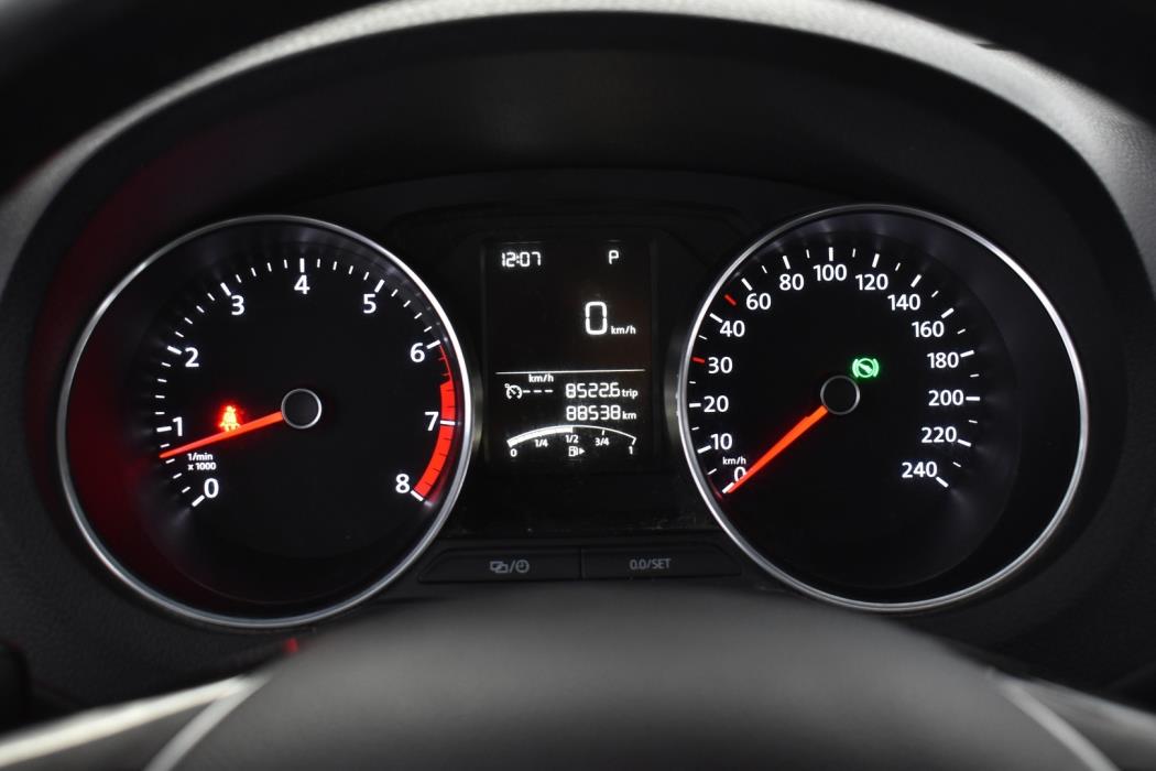 VOLKSWAGEN Polo 2017