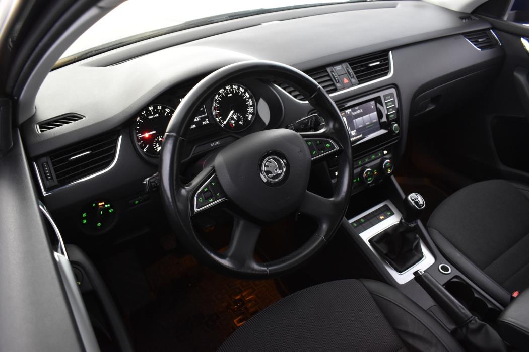 SKODA Octavia 2014