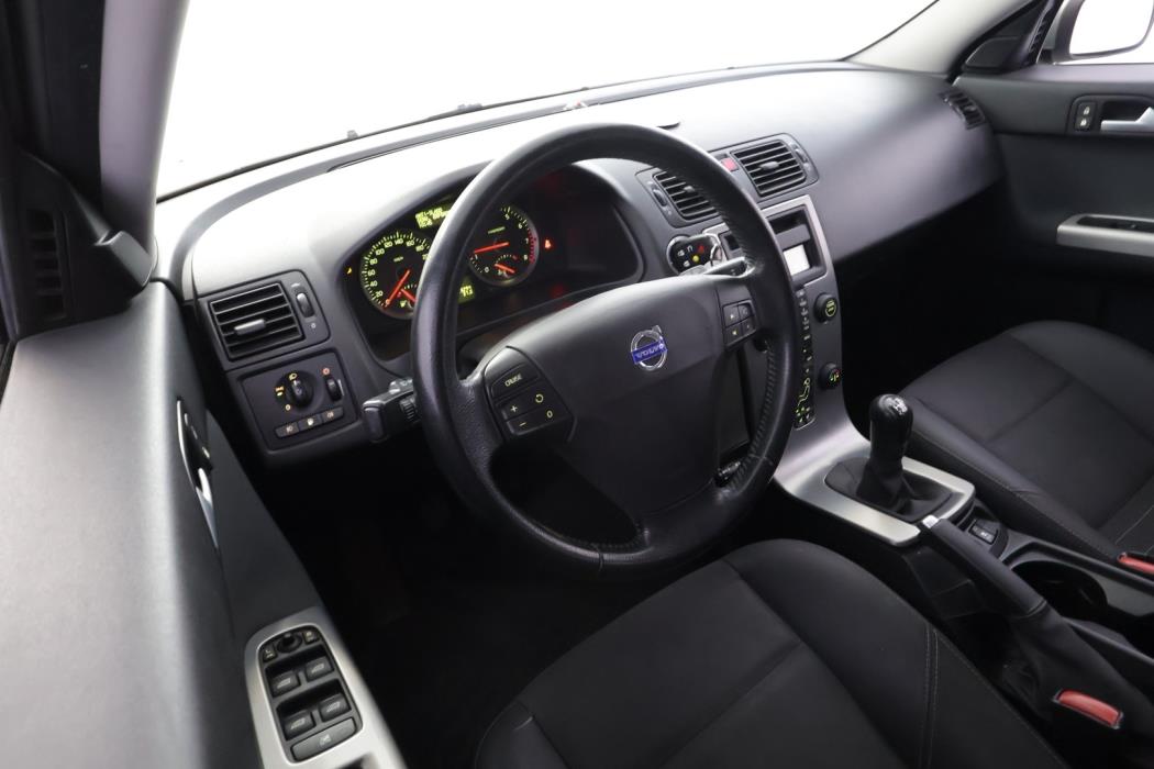 VOLVO V50 2005