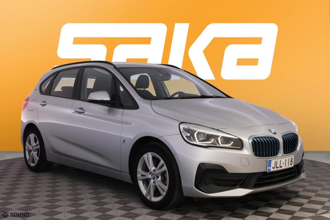BMW 225 2019