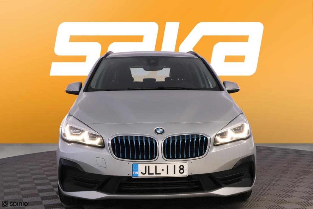 BMW 225 2019