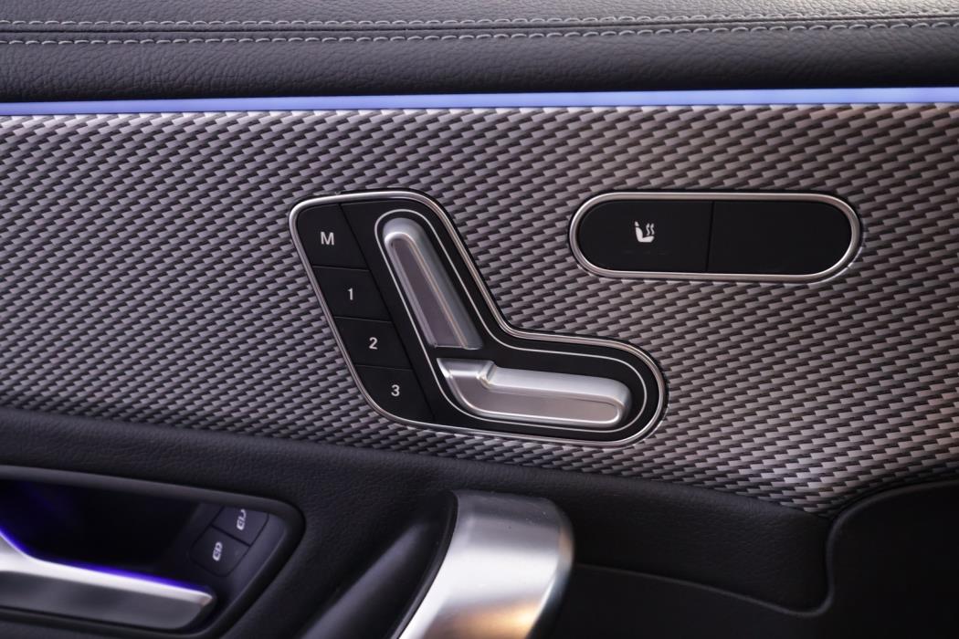 MERCEDES-BENZ CLA 2023