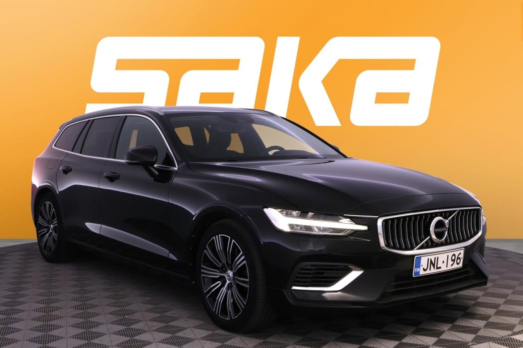 VOLVO V60 2022