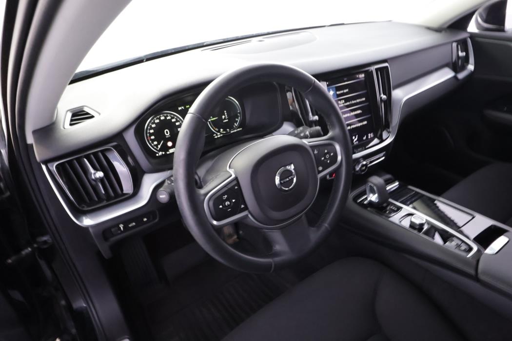 VOLVO V60 2022