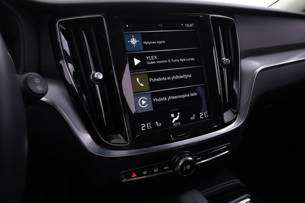 VOLVO V60 2022