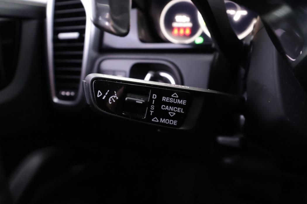 PORSCHE Cayenne 2023