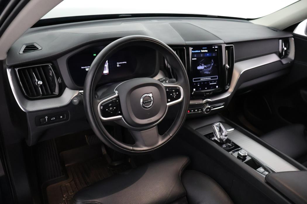 VOLVO XC60 2022