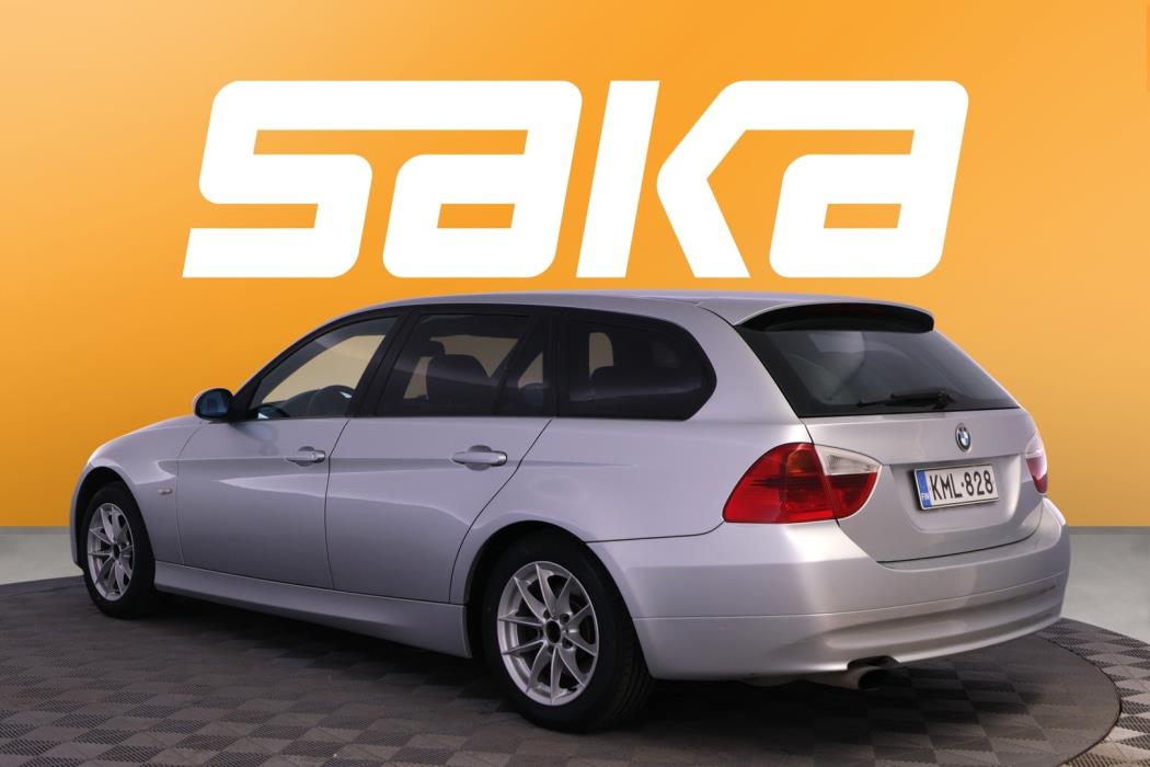 BMW 318 2008