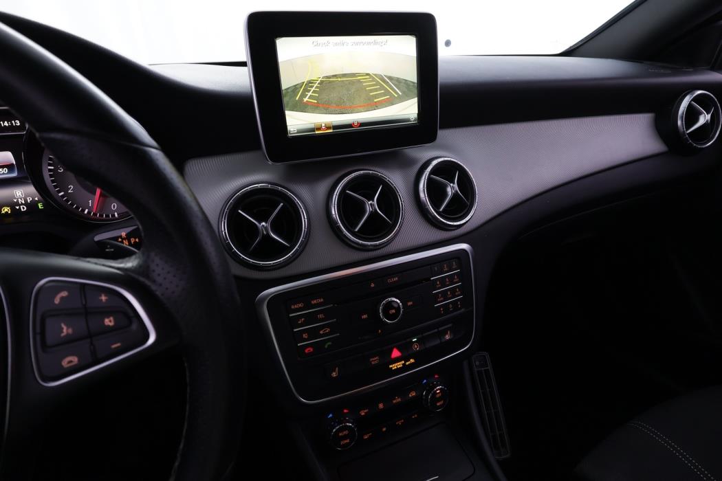 MERCEDES-BENZ CLA 2016