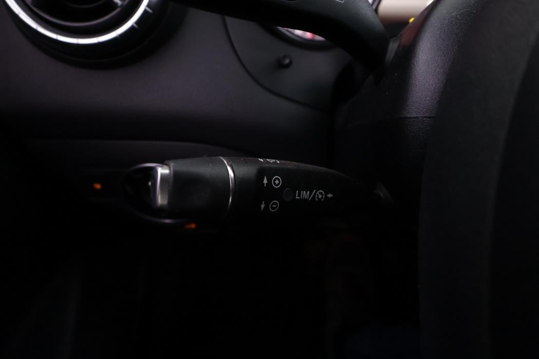 MERCEDES-BENZ CLA 2016