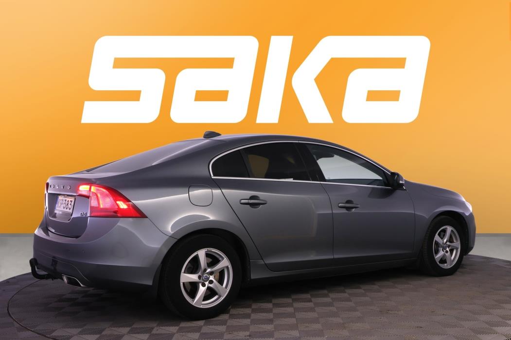 VOLVO S60 2017