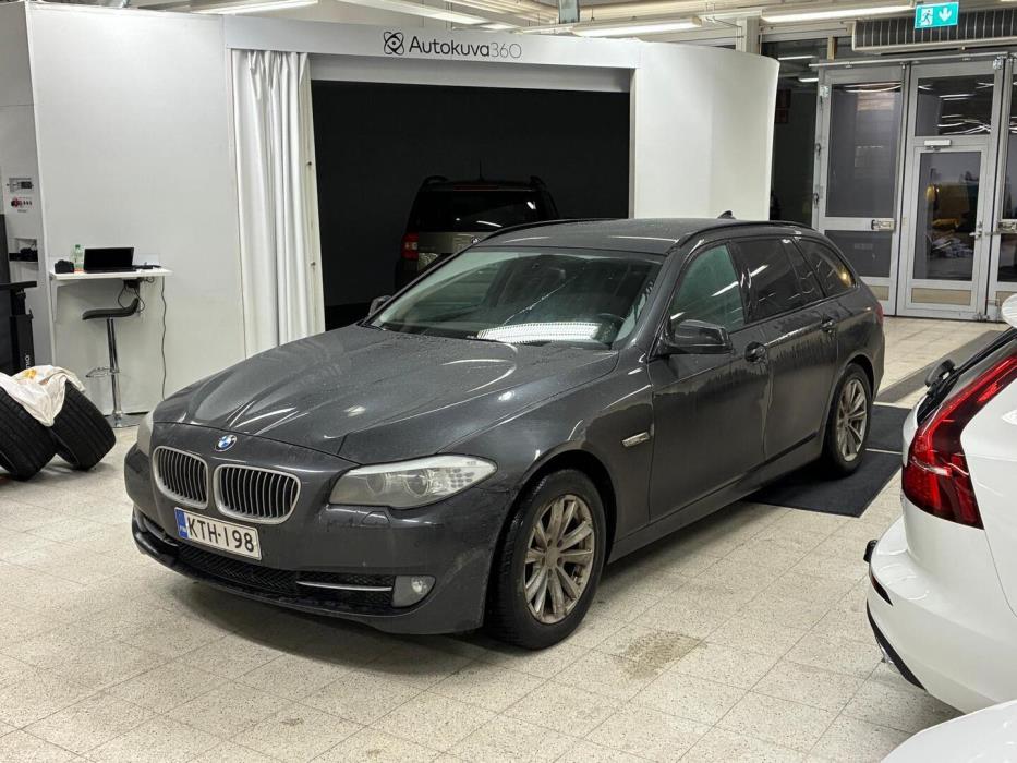 BMW 525 2011